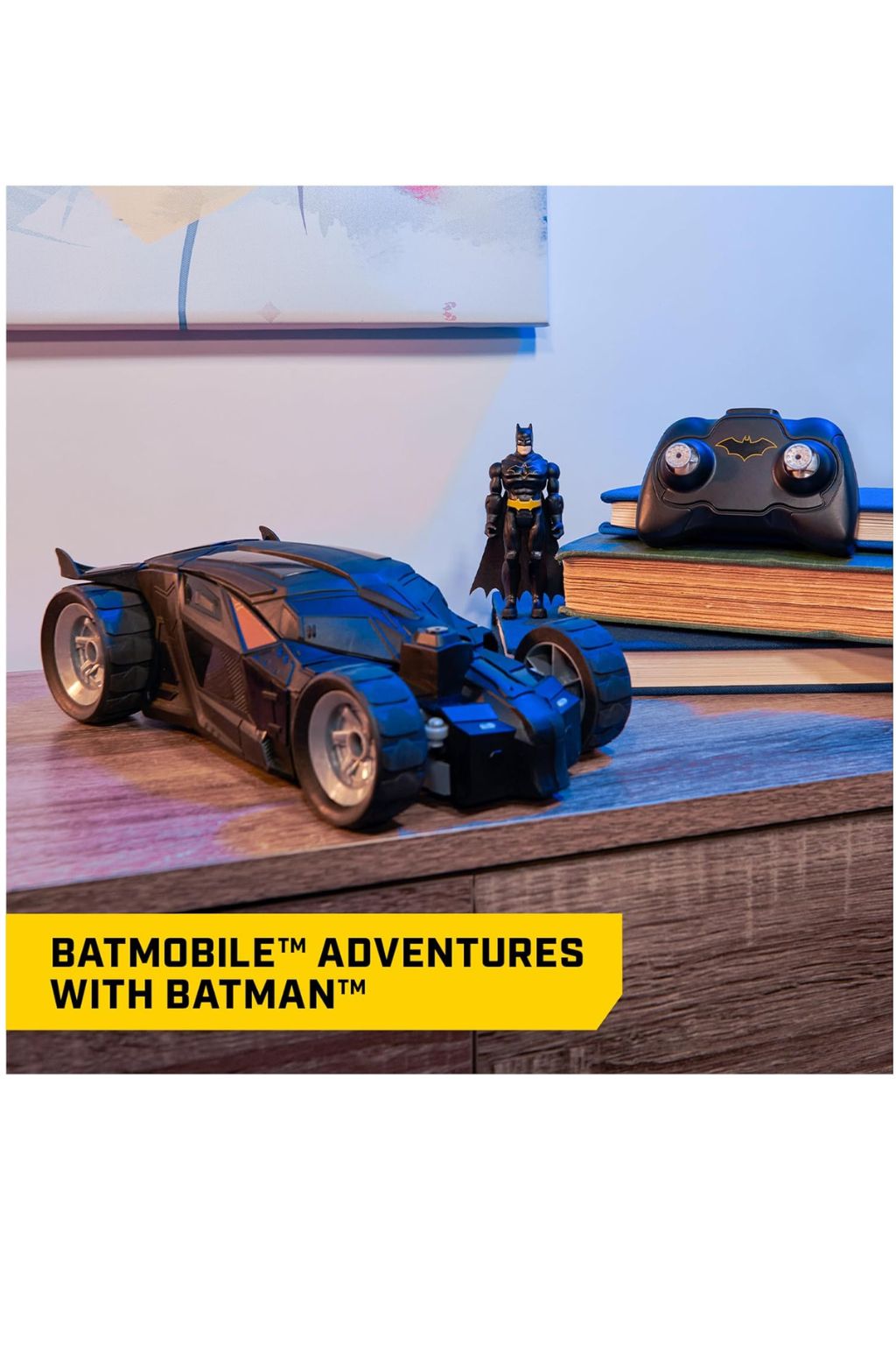DC Comics Batman Batmobile Remote Control Car with 10 cm Batman Figure [6065425]