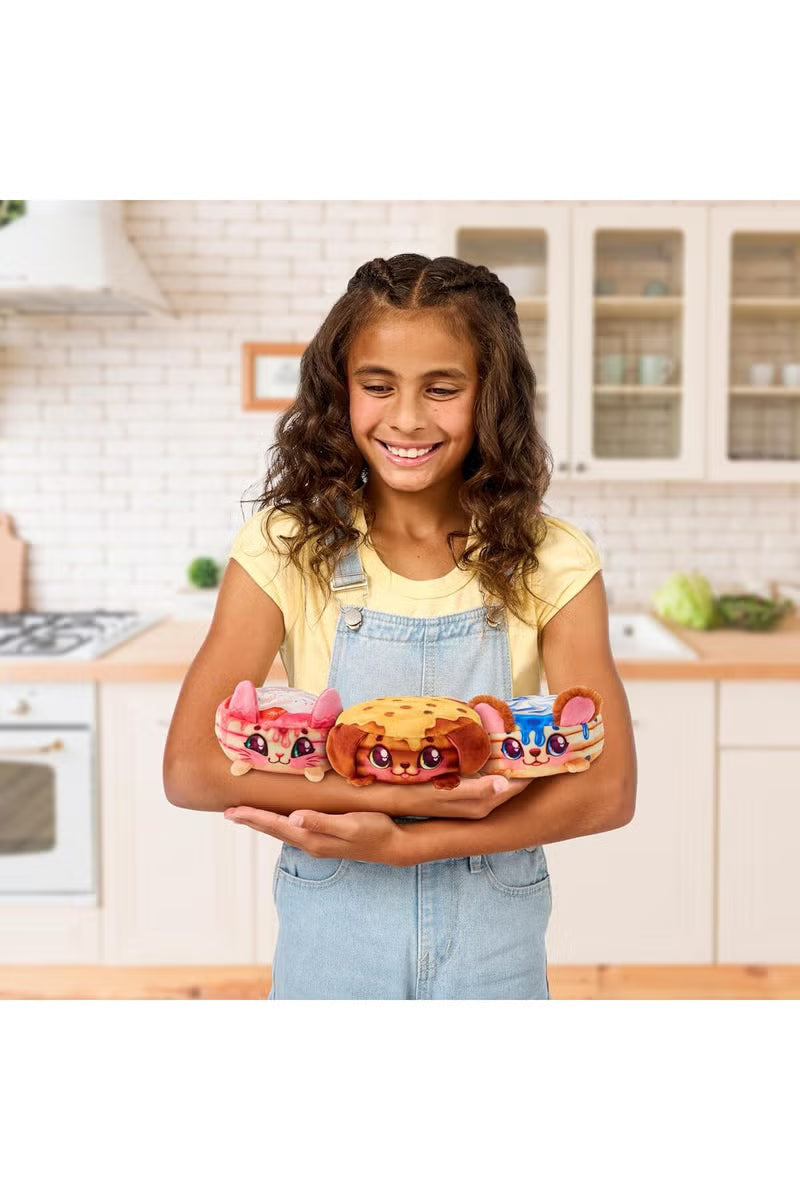 Cookeez Makery Pancake Treatz - Interactive Plush