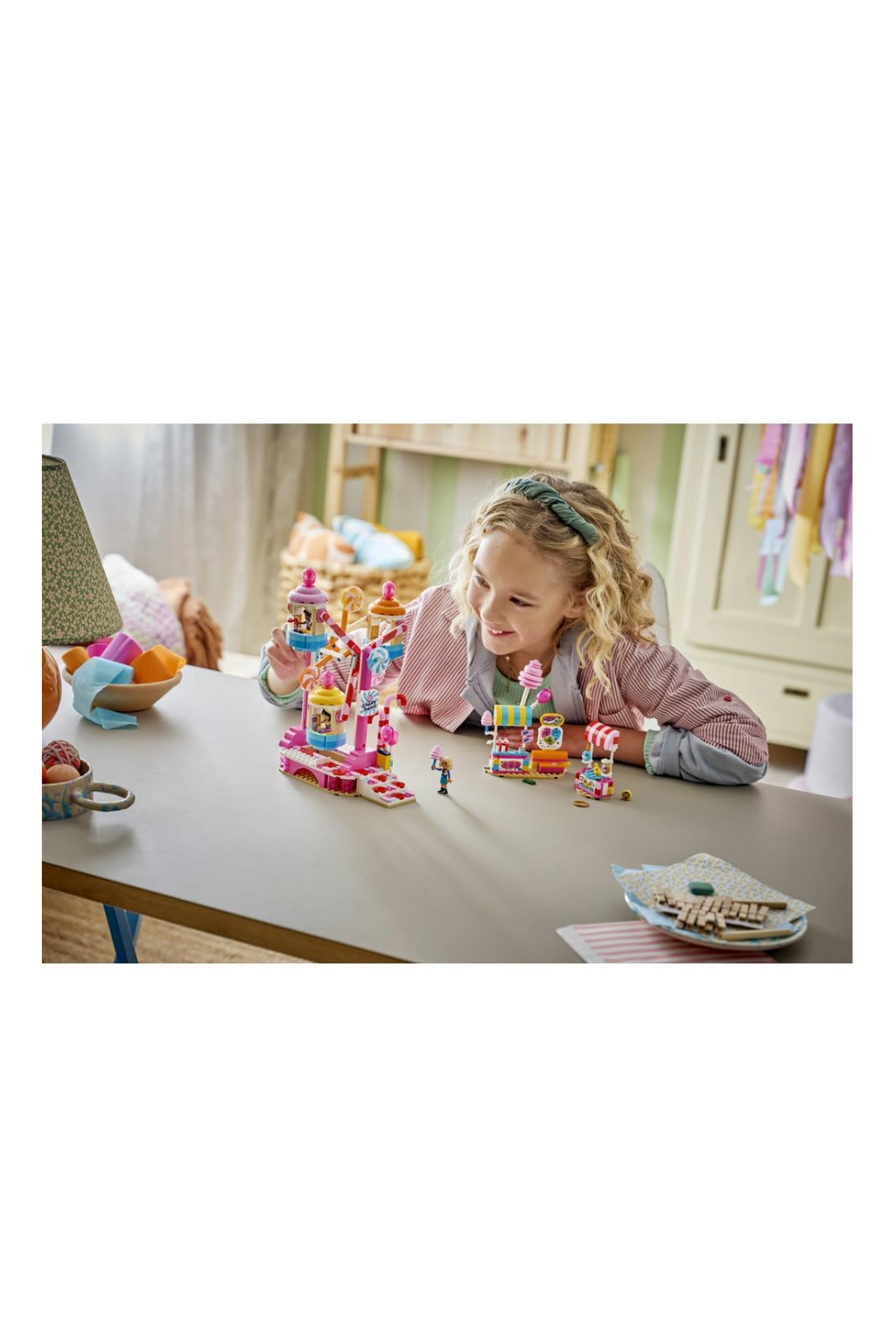 Lego Candy & Cupcake Ferris Wheel - 42700
