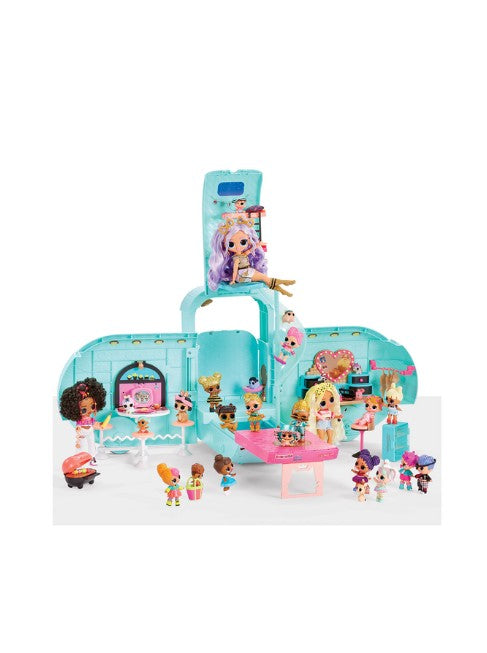 LOL Surprise Glam n’ Go Camper Playset – MGA-502500 4-in-1 Transforming Camper with Lights, Pool, Slide & 55+ Surprises for Kids
