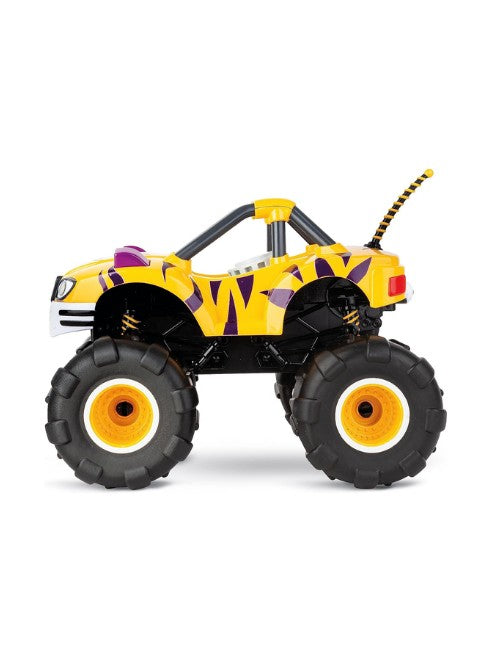 Carrera RC Stripes Remote Control Car – High-Speed RC Racing Car with Precision Controls for Kids & Beginners