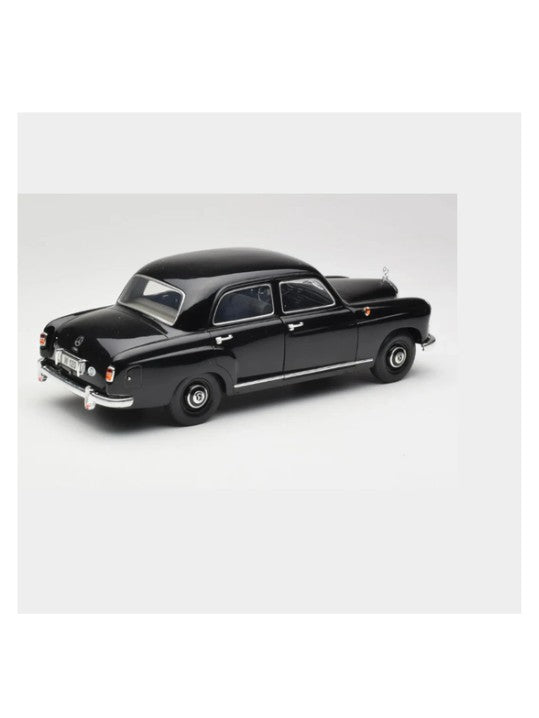 Grand Alliance Mercedes Benz 180 DieCast 1:24 Model - 3 Colors صورة ثانوية