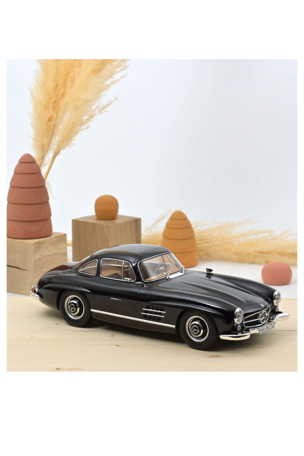 Mashes Mercedes-Benz 300 SL Vintage Car 1:32 Scale Die-Cast Model Car